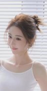 双乳被一左一左吃着动态图 - 双乳被吃着动态图
